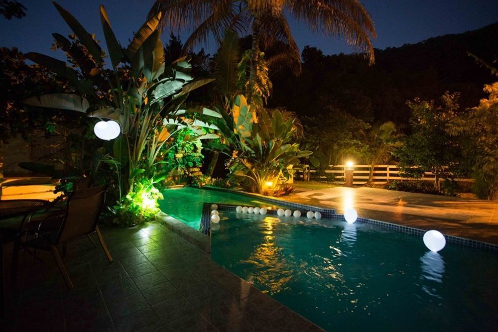 Icis Villas Brewers Bay Esterno foto