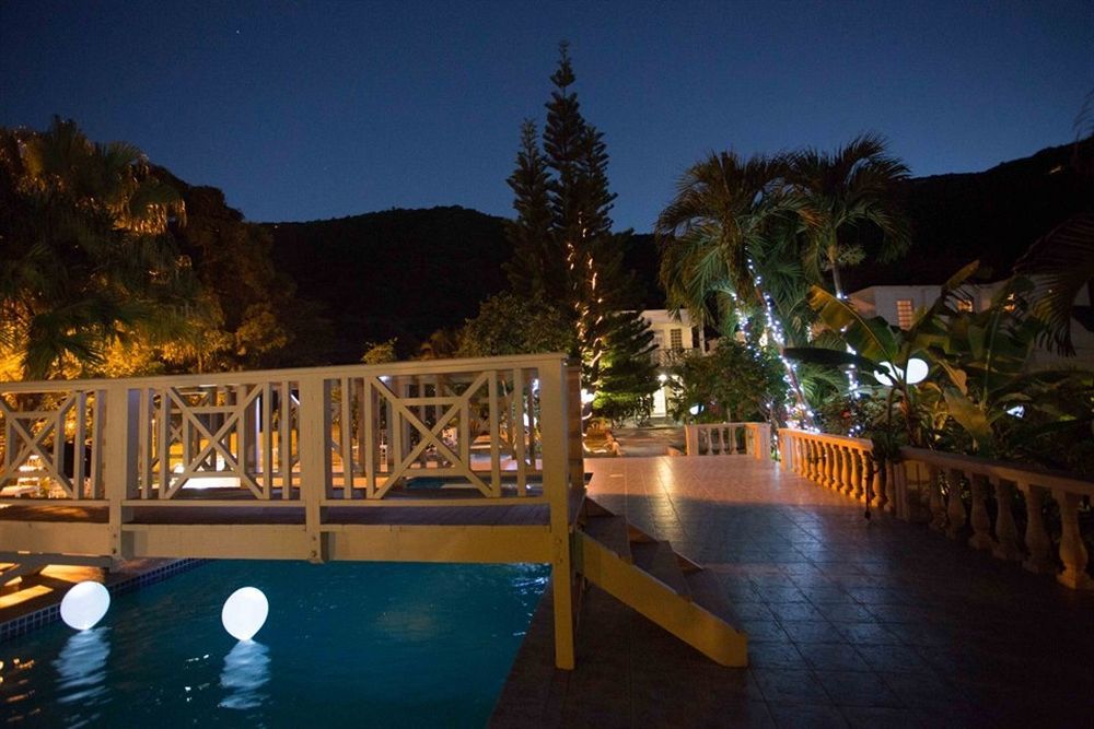 Icis Villas Brewers Bay Esterno foto