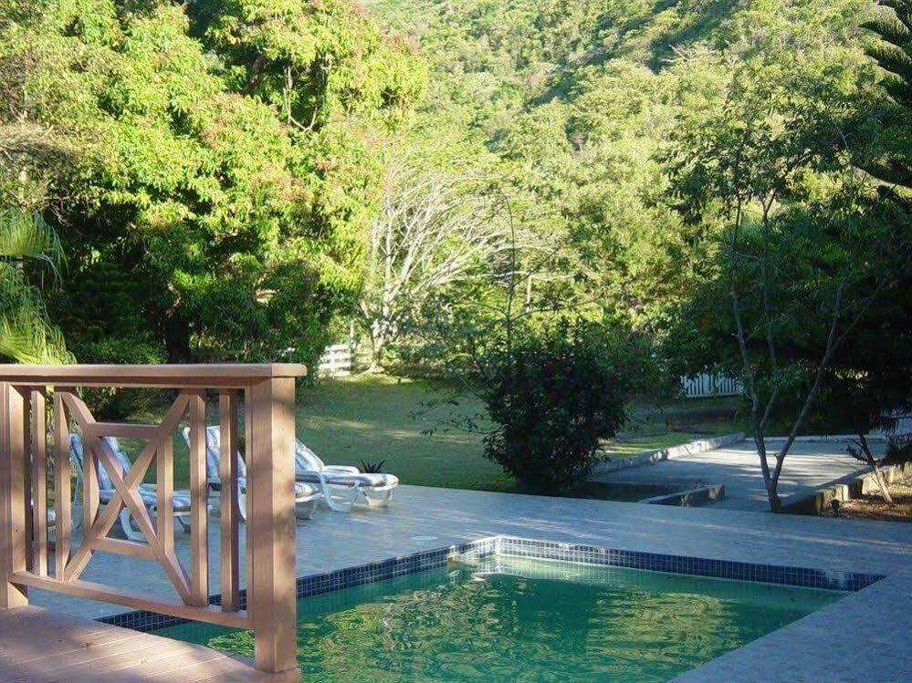 Icis Villas Brewers Bay Esterno foto