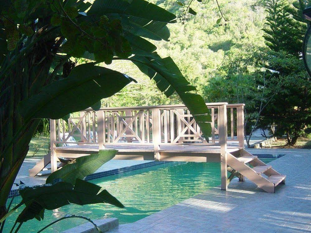 Icis Villas Brewers Bay Esterno foto