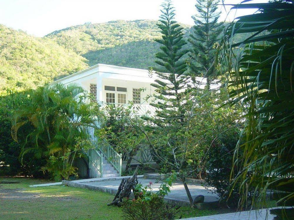 Icis Villas Brewers Bay Esterno foto